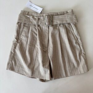 NWT Amour Vert Natural Beige Striped Pleated Shorts with Belt Size 2